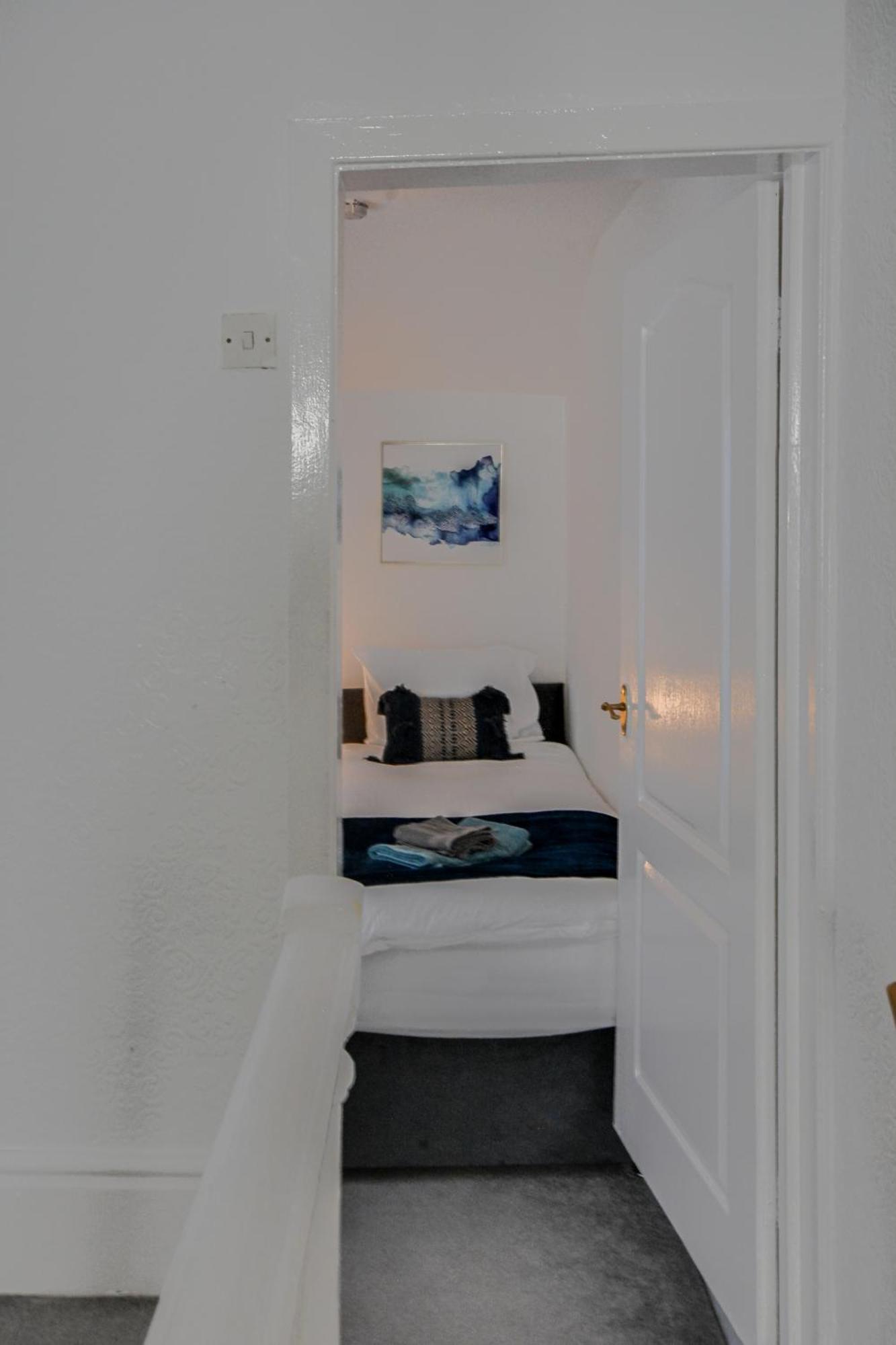 Stay With Alexandra 2 Free Parking - High Speed Free Wifi Liverpool Ngoại thất bức ảnh